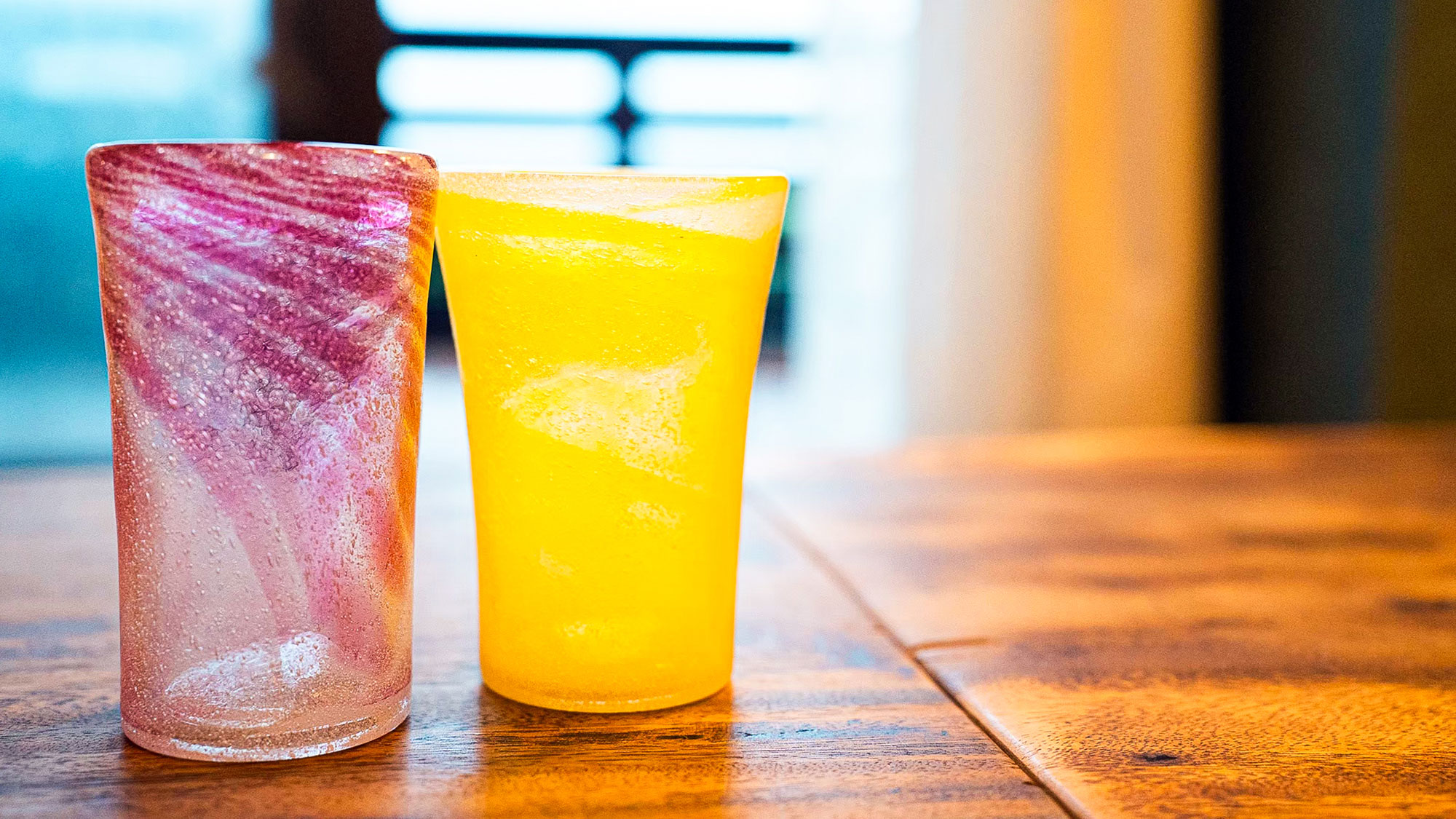 ・【デラックスダブルルーム】お部屋内にコップがございます。お好きにご利用ください