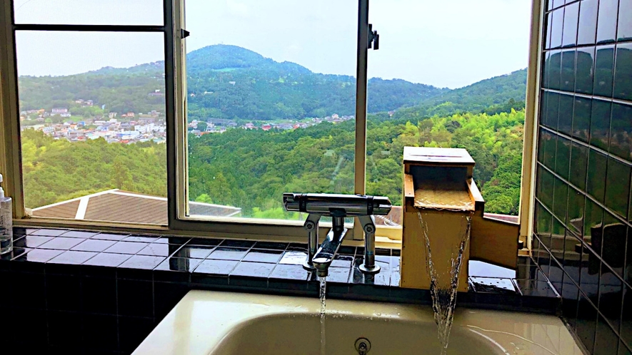 【天然温泉】穏やかに広がる景色を感じながら入るお風呂は最高！