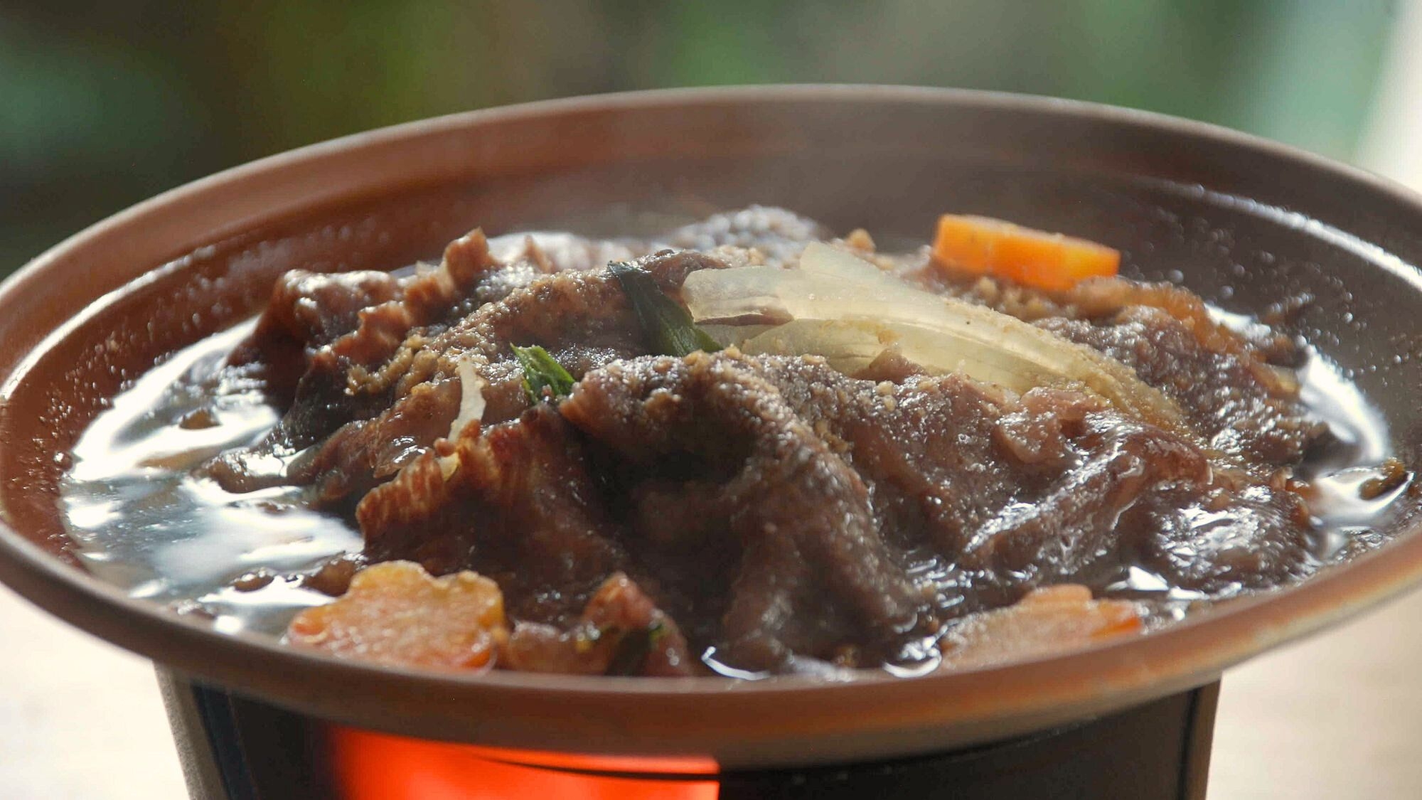 【楽天月末セール】夕食は静岡産和牛陶板すき焼き＜選べる1ドリンク付＞季節ごとの創作料理を堪能／二食付