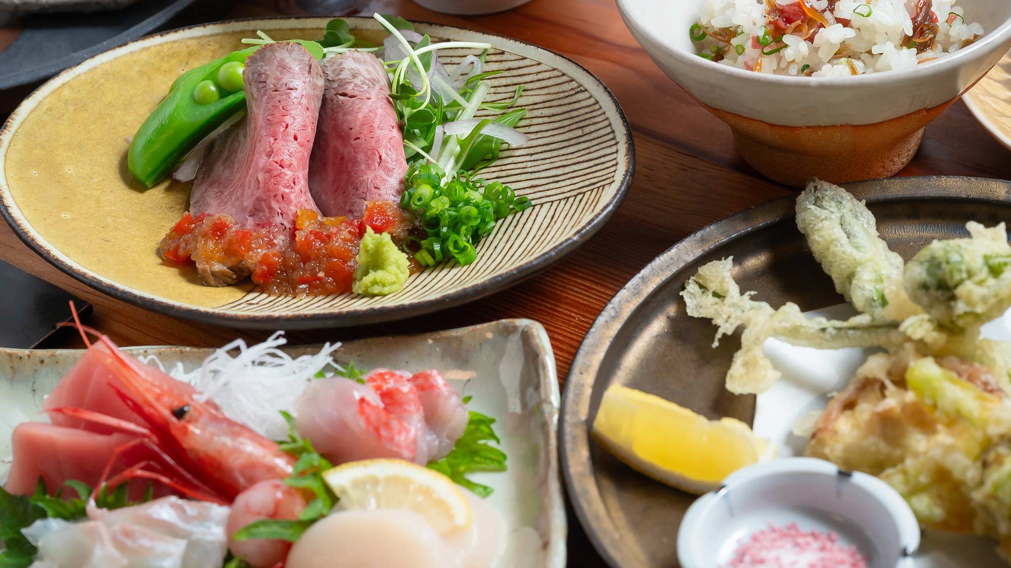 【お食事一例】山の幸、海の幸に恵まれた静岡の農産物をふんだんに盛り込んだ創作料理。