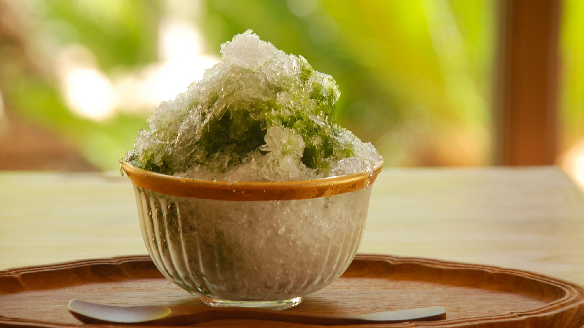 【夏季限定】お茶の風味と涼を楽しむ「茶氷」をチェックイン後、お一人様に一つずつ、お部屋にお持ちします