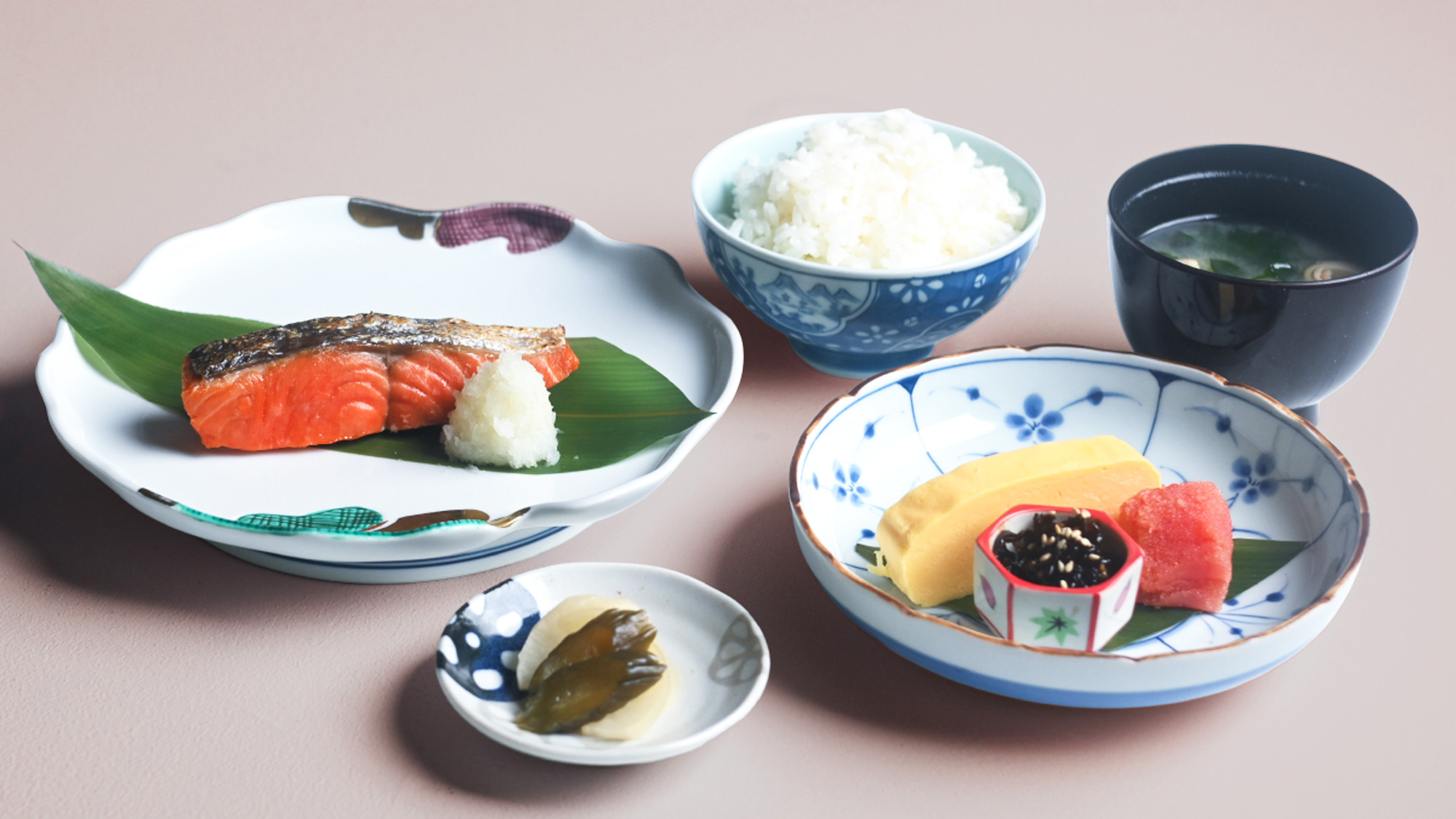 【朝食】和定食（和定食か洋定食をお選び頂けます）