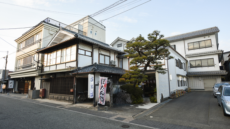 【朝食付】名物！当館発祥「麦とろ飯」付の朝ごはん◆夜は自由にお好きなお店で♪