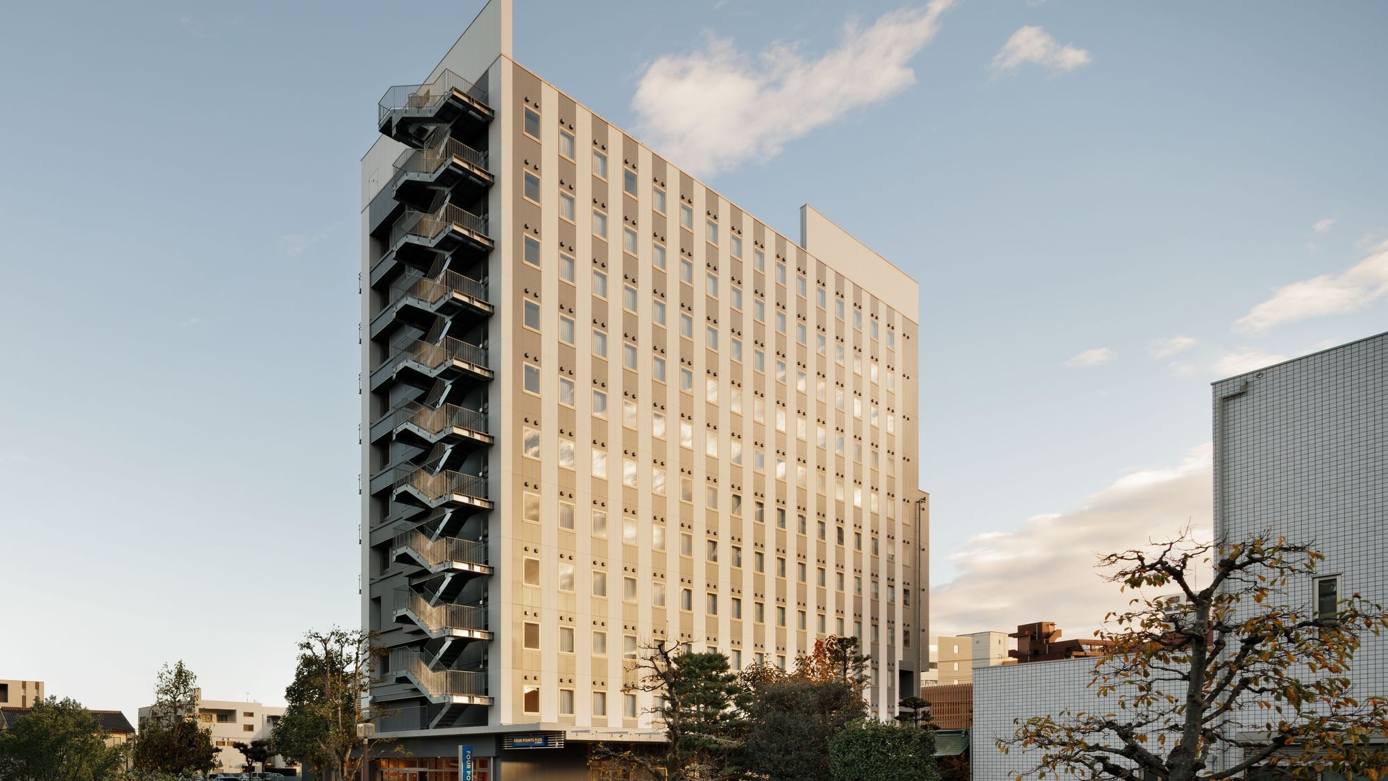 【スマートステイ】焼きたてパン・コーヒー・紅茶の朝食無料サービス