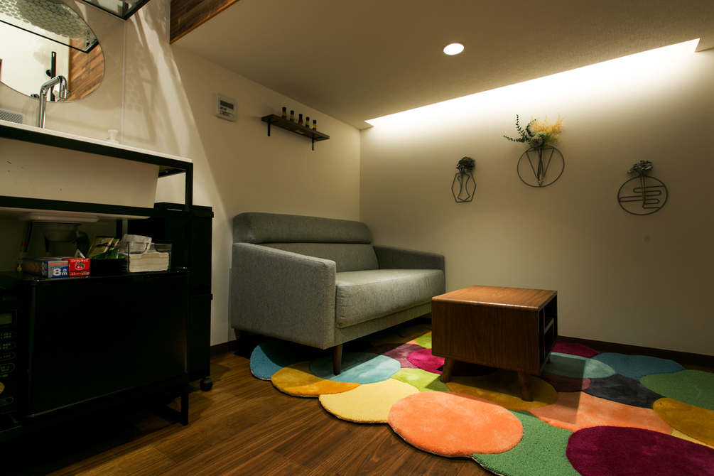 スタンダードダブルルーム客室内（客室によっては左右反転の場合がございます。）