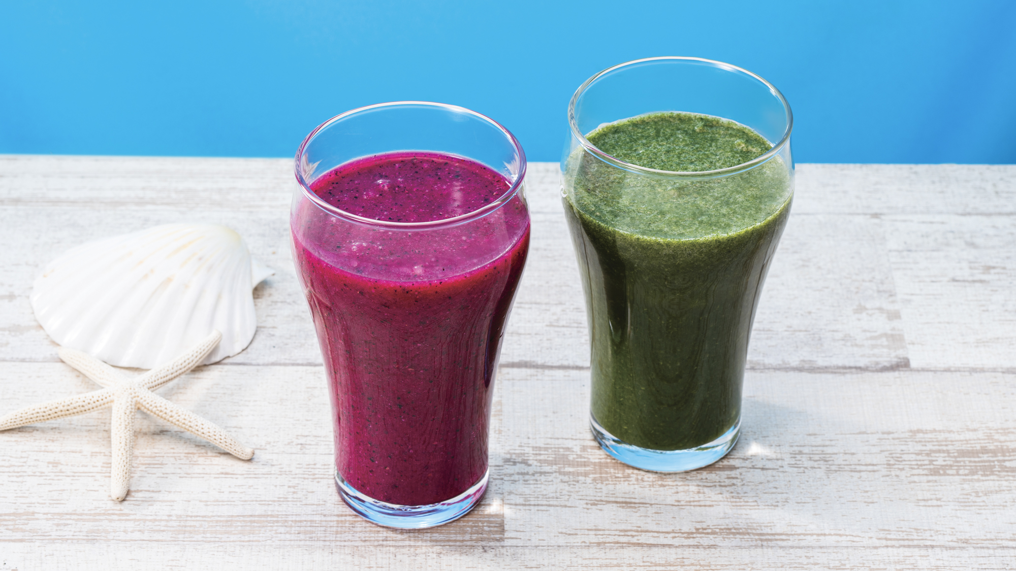 太陽を浴びた果実と野菜の自然な甘さで、朝をすっきり始められるスムージー