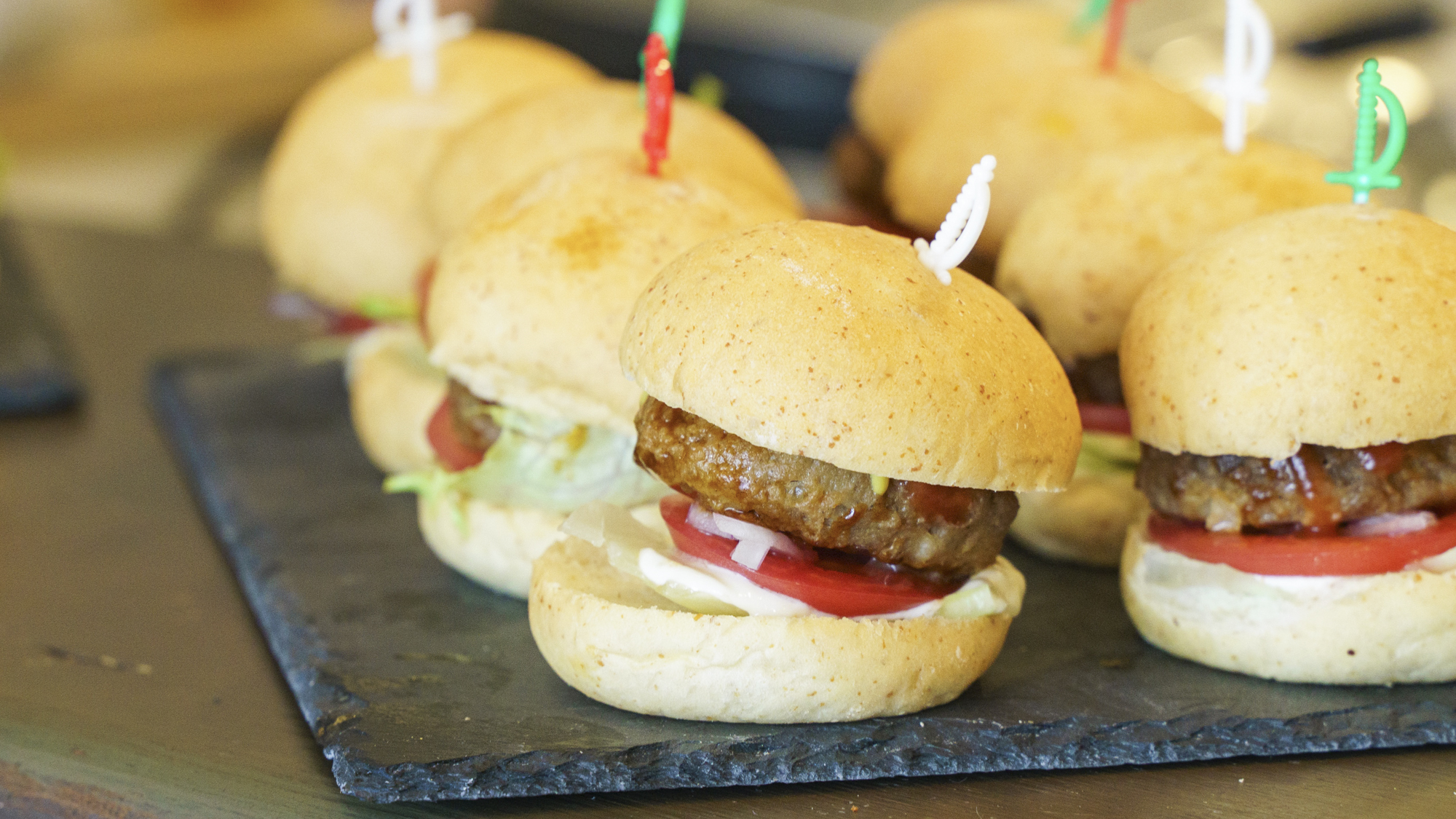 【ミニバーガー】提供イメージ