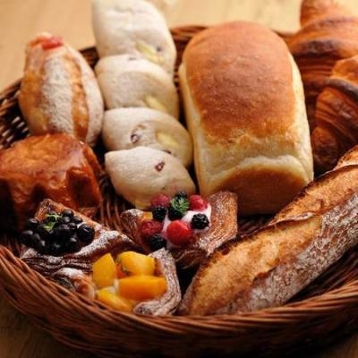 【早割90】15％OFF×90日前　日本料理「笠庵 賛否両論」和会席の夕食＆人気ベーカリーの朝食