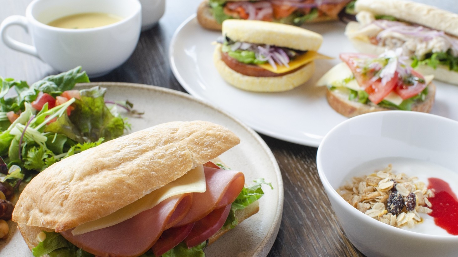 【朝食付】ワンちゃんルーム　農園エリアのイタリアンレストラン「ノウニエール」の朝食＜10月1日〜＞