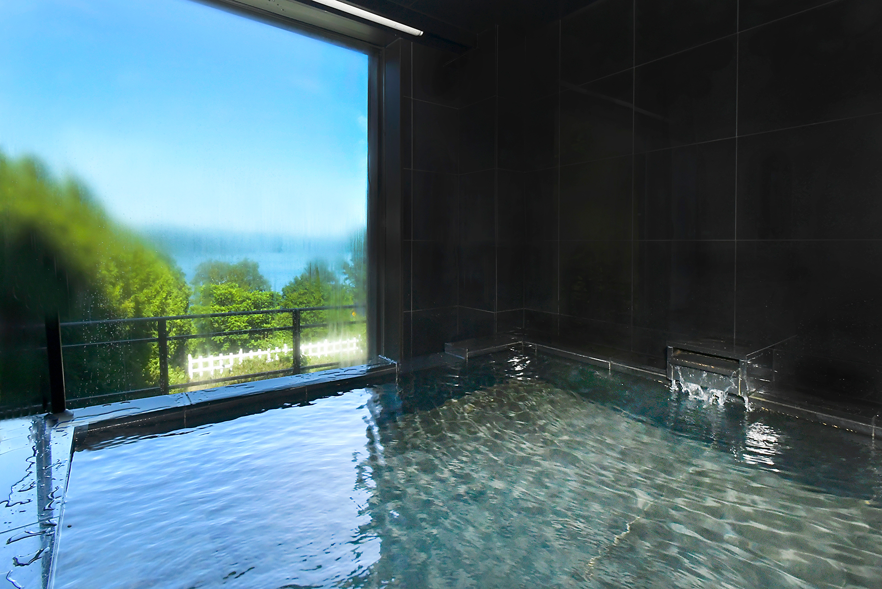 DXスイート　石造温泉風呂