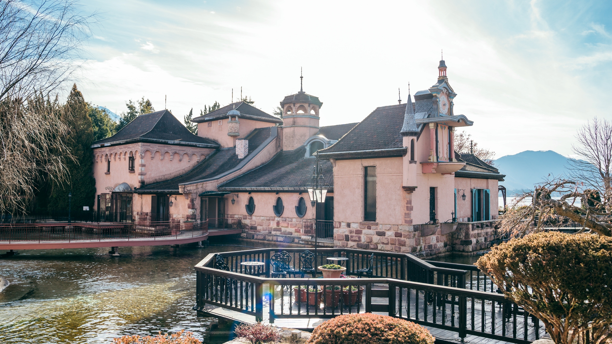 【当館から車で15分】河口湖音楽と森の美術館