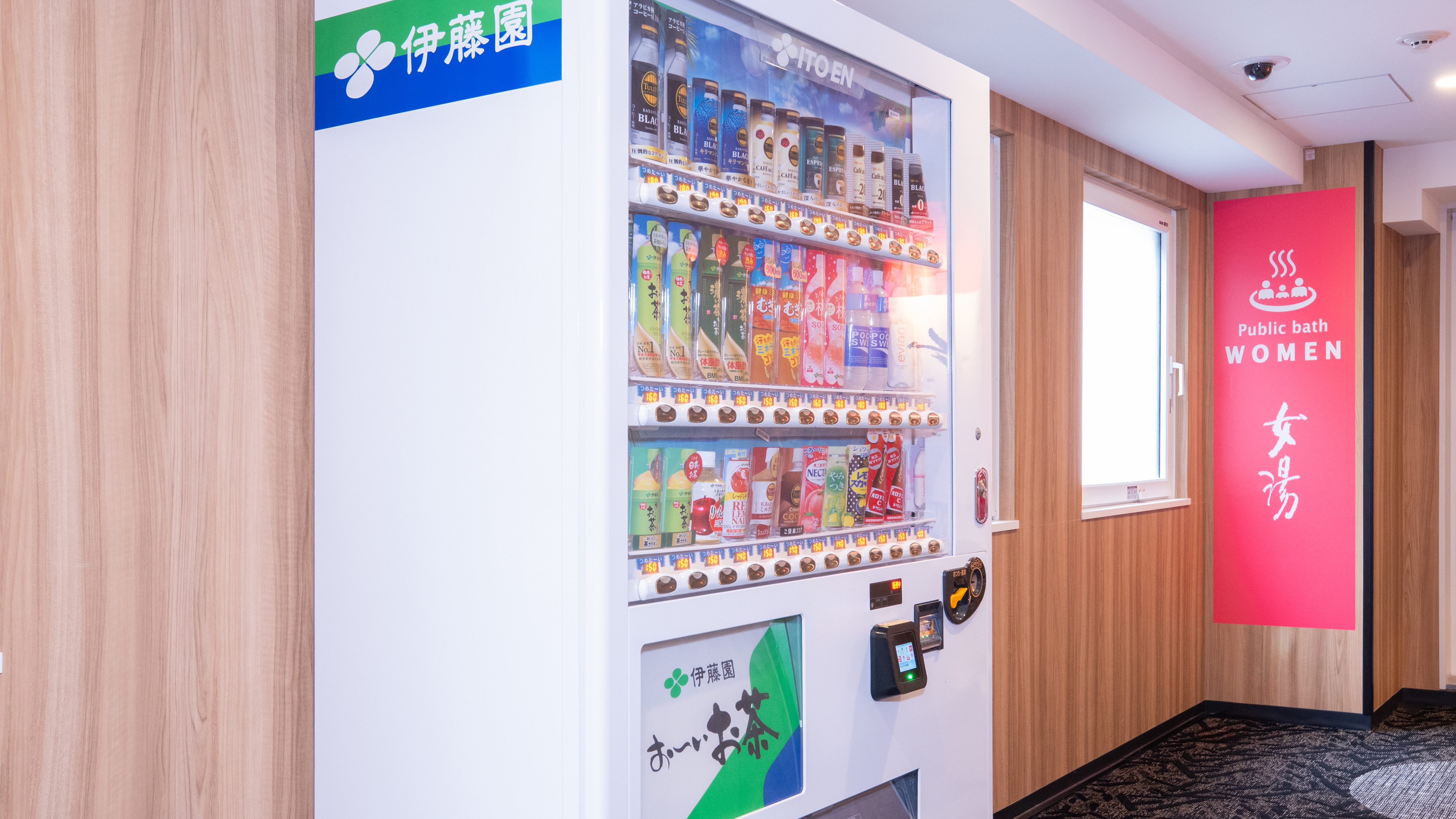 自動販売機　15F