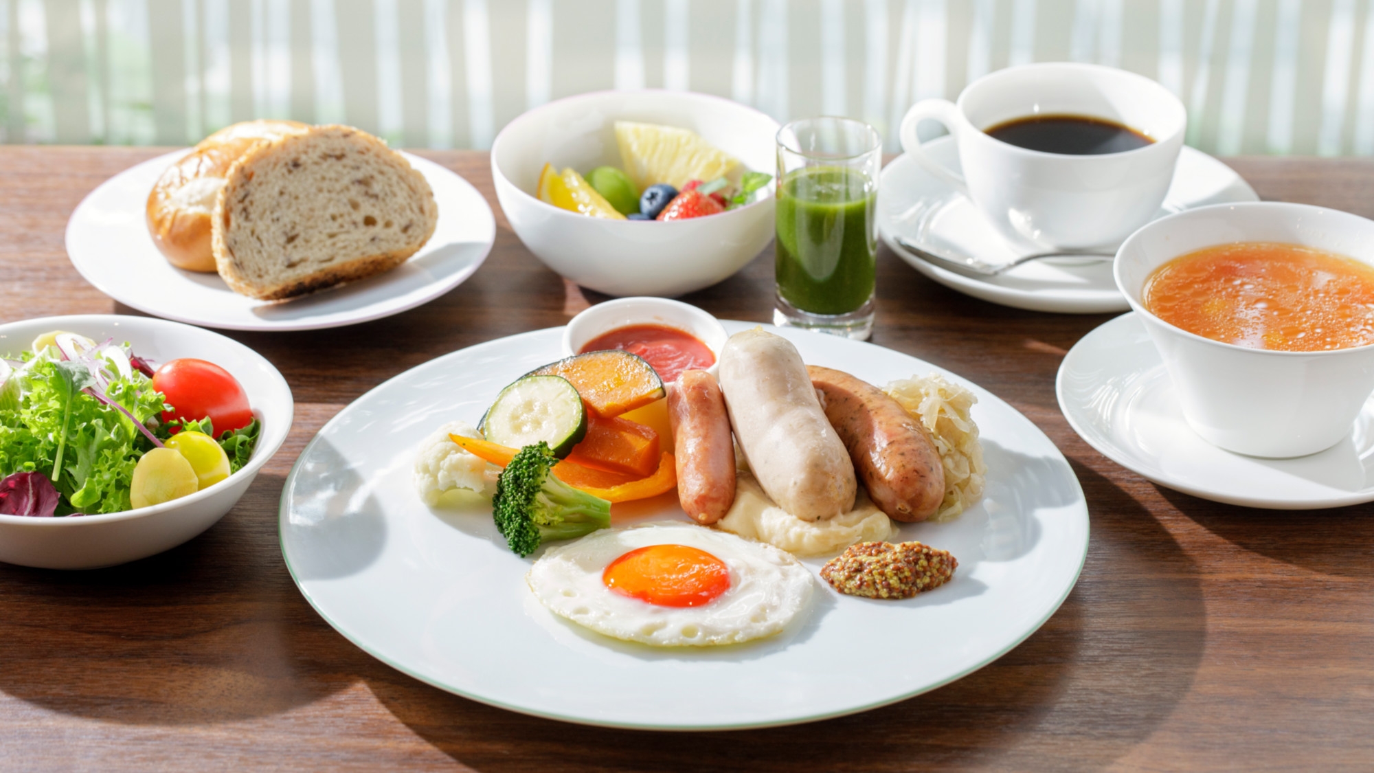 【 スタンダードプラン 】3種類のメニューから選べる朝食。デイリーブレックファスト付き [朝食付]