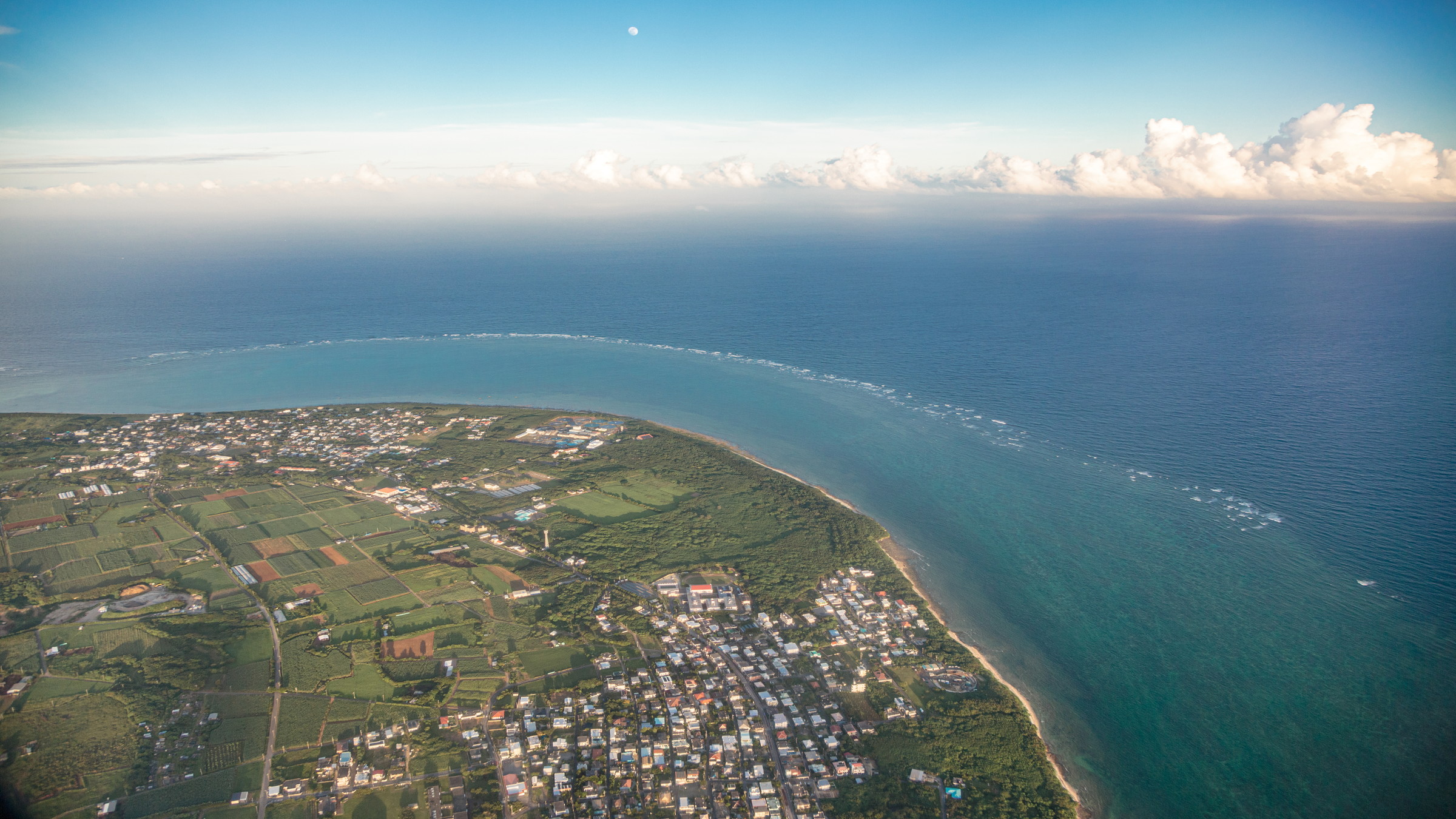 石垣島上空からの景色