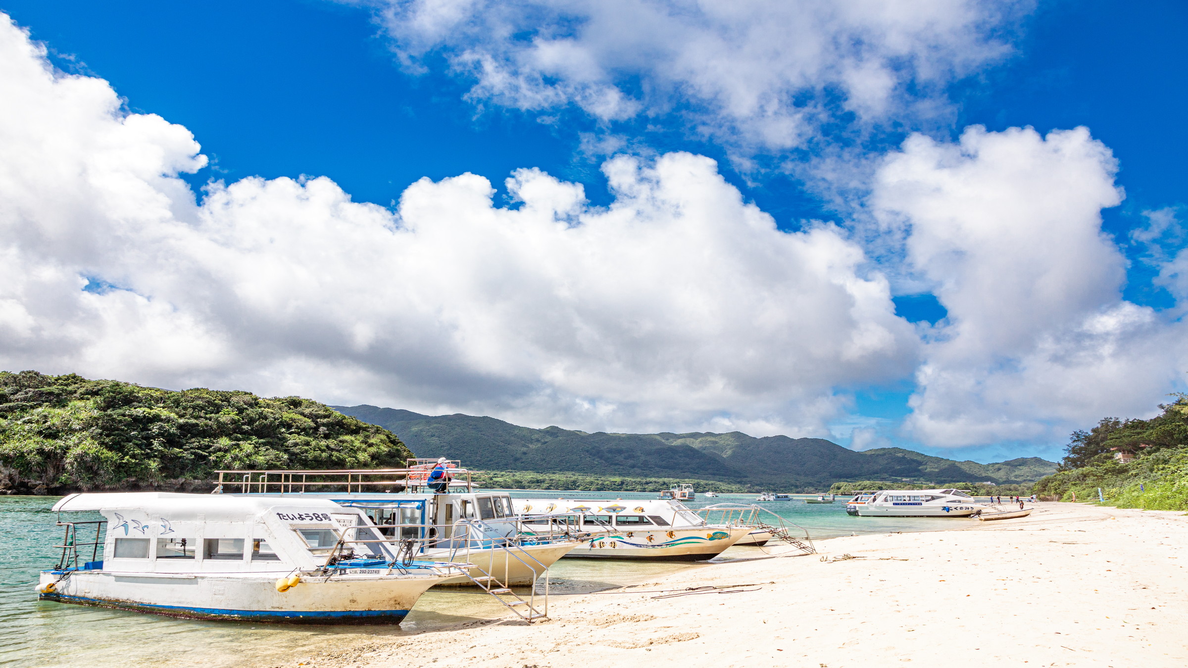 石垣島では外せない観光地の川平湾