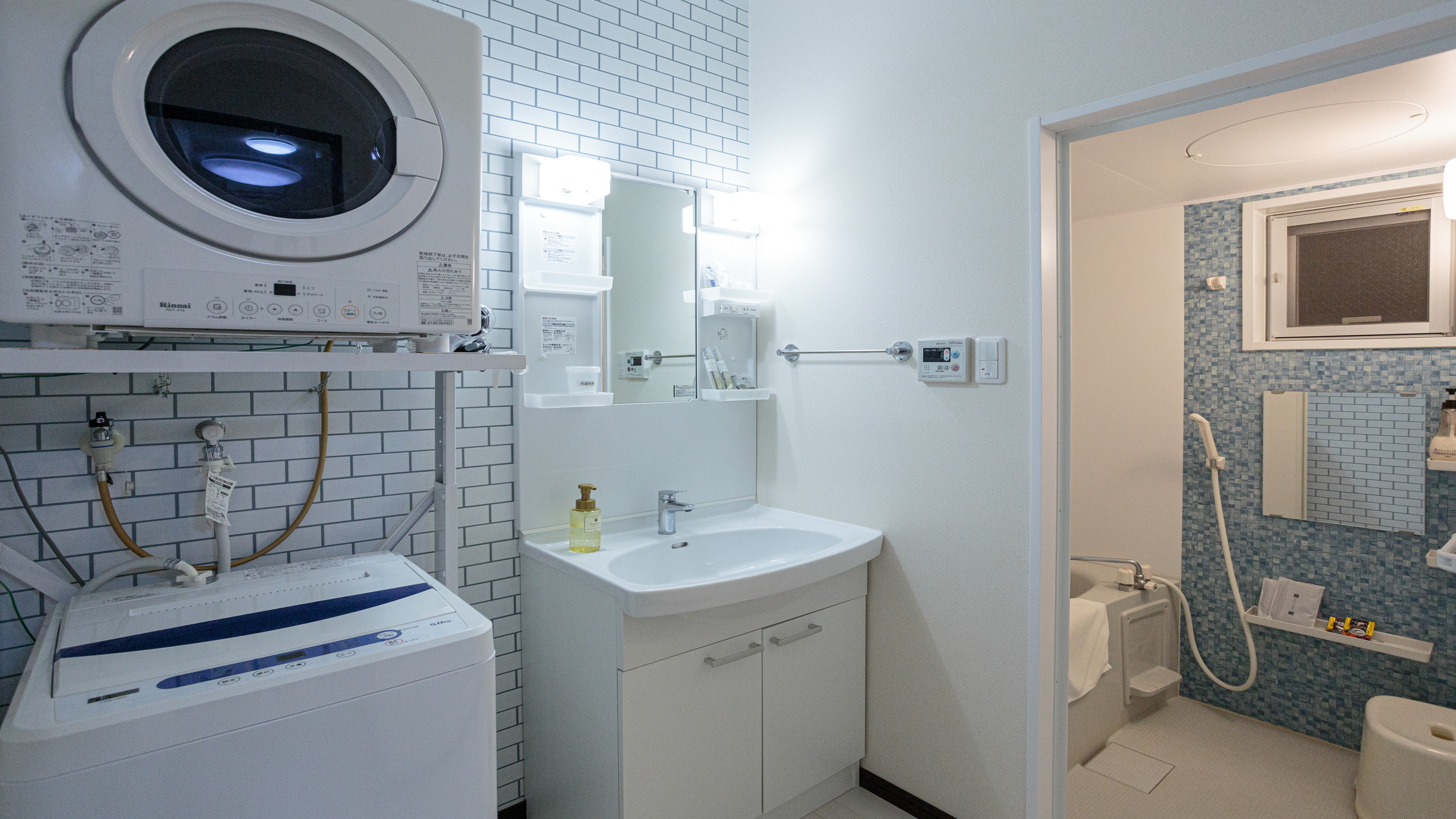 301・302：バスルーム