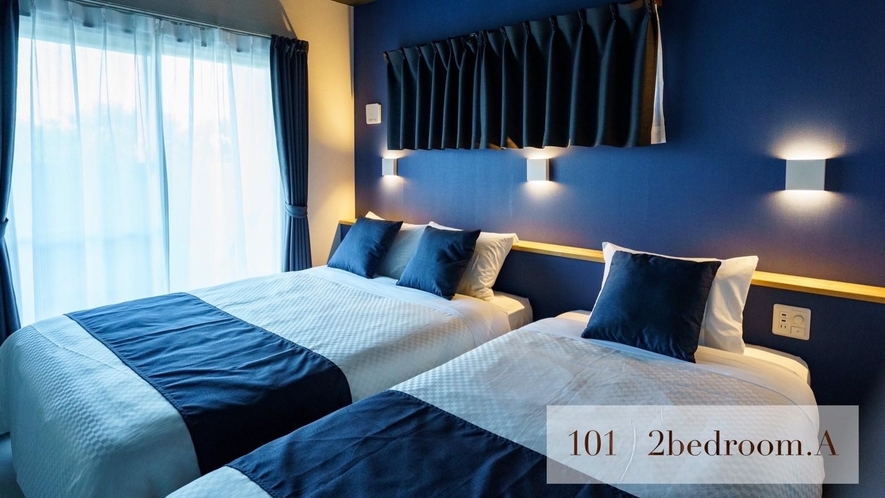 101：定員7名　寝室はシングルベッドとダブルベッドが1台ずつございます。