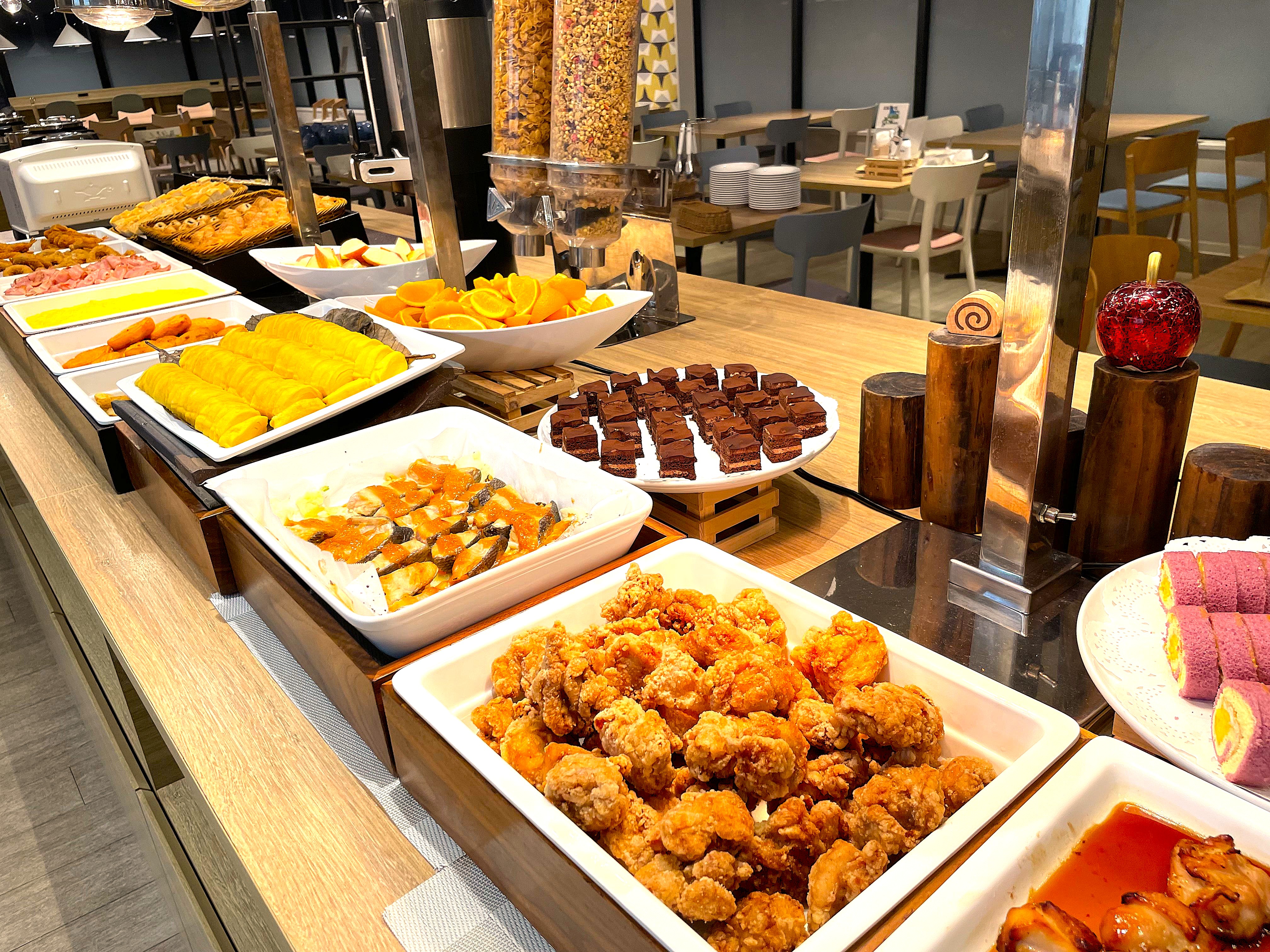 朝食ビュッフェ