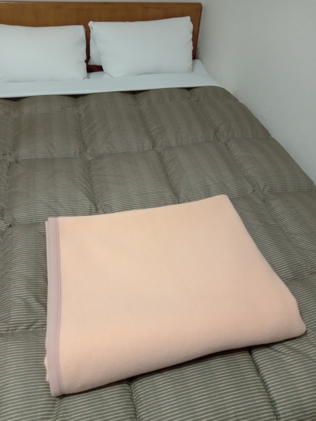 【貸し出し備品】毛布！お気軽にスタッフまでお申し出くださいませ。
