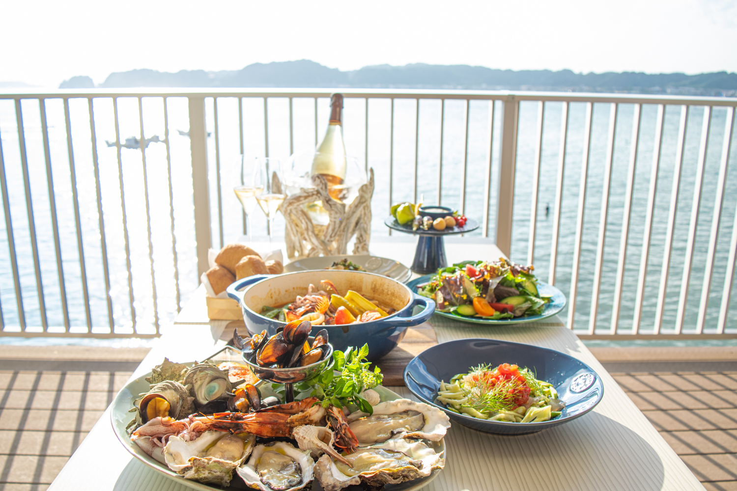 THE HARBOR TERRACE(レストラン・食事)