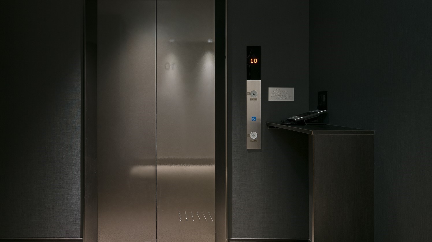 客室フロア　エレベーター