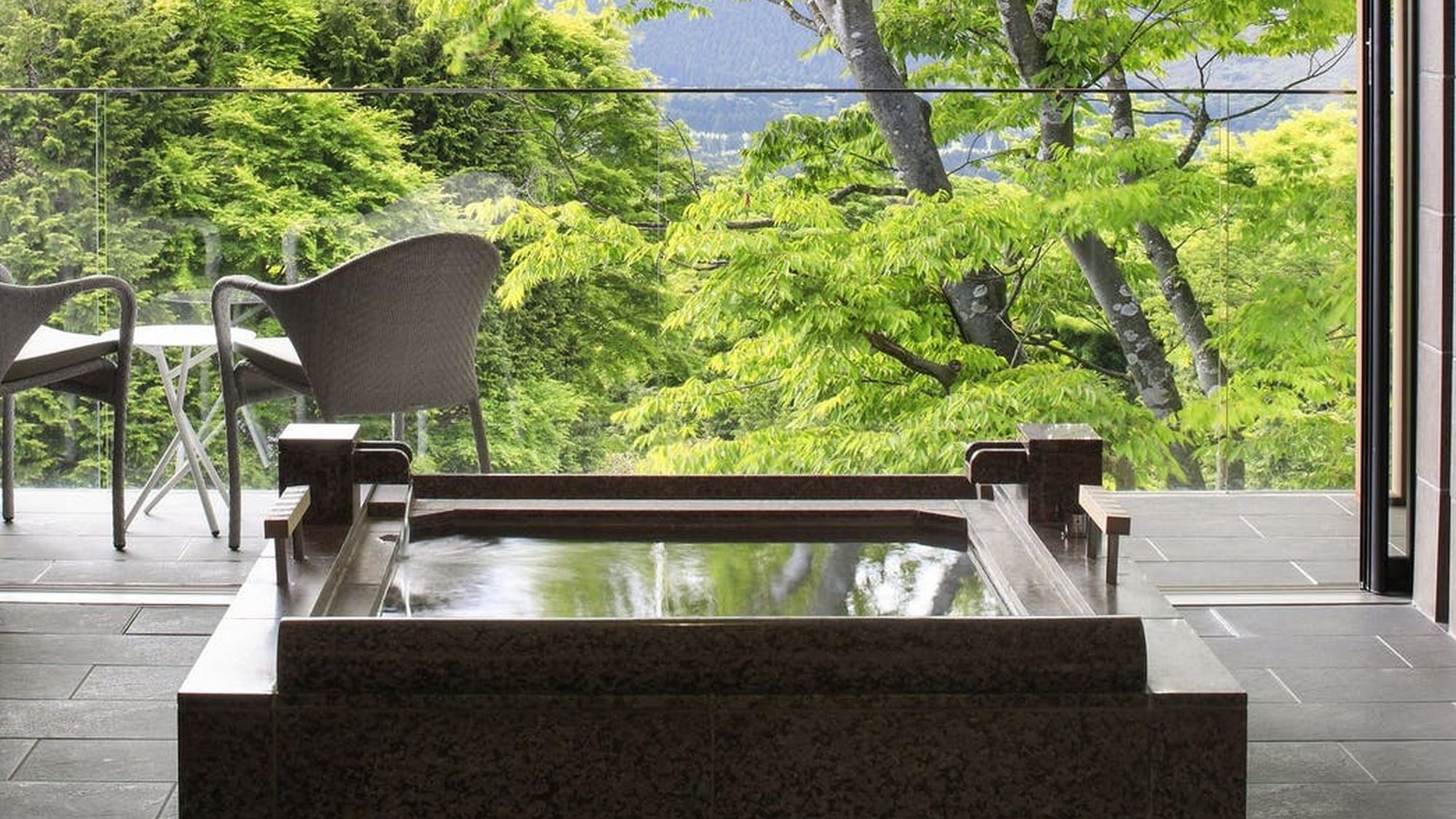 THE HIRAMATSU HOTELS & RESORTS 仙石原(部屋(水回り))