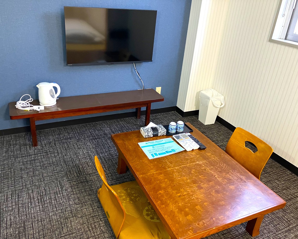 和洋室　洋室側