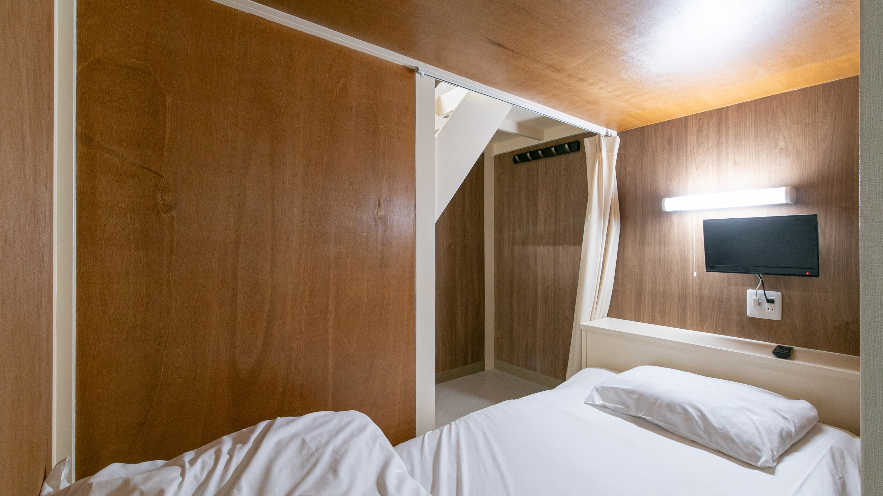 大部屋2段ベッド（バス・トイレ共用）【禁煙】