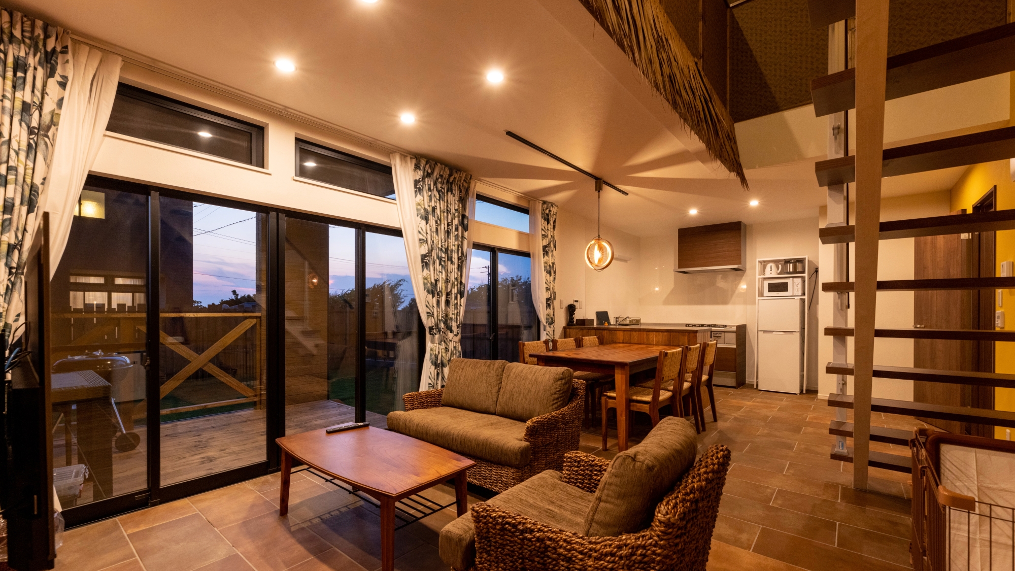 イリマ棟室内８‗夜リビング