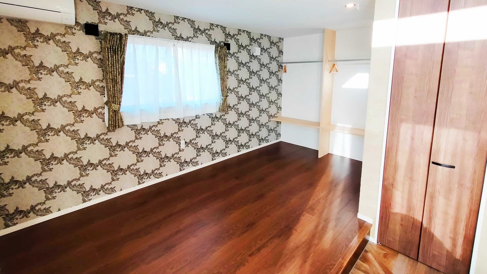 別邸室内７‗ベットルーム２