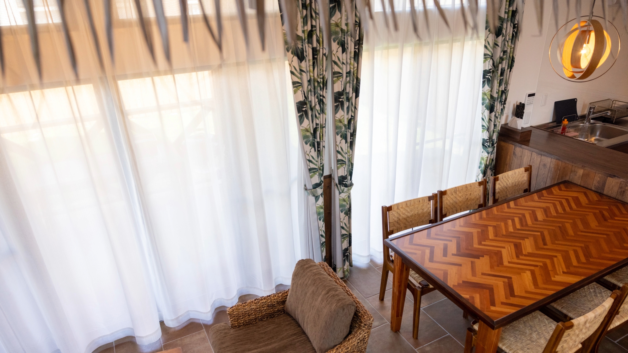 モキハナ棟室内７‗吹抜から