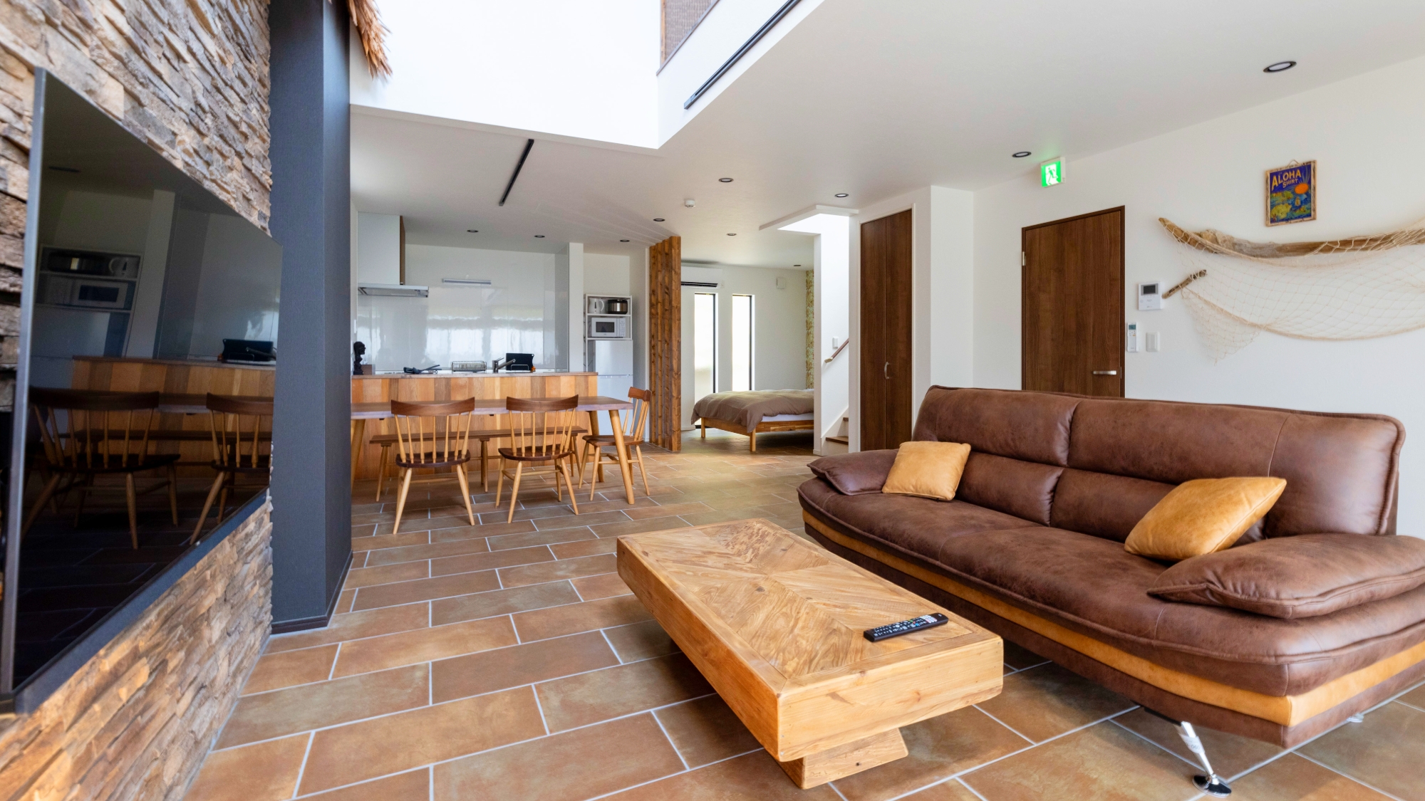 レフア棟室内２‗リビングから全体