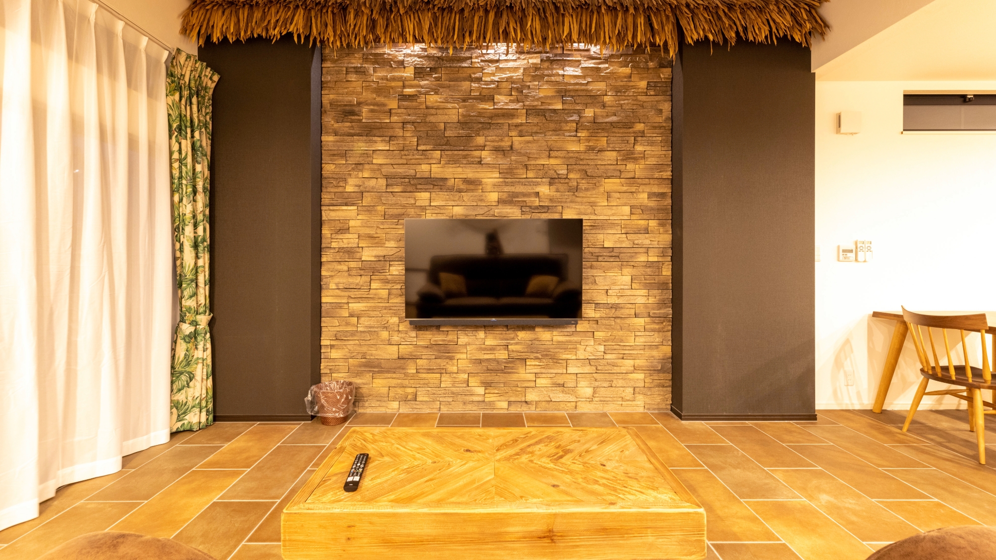 レフア棟室内７‗TV