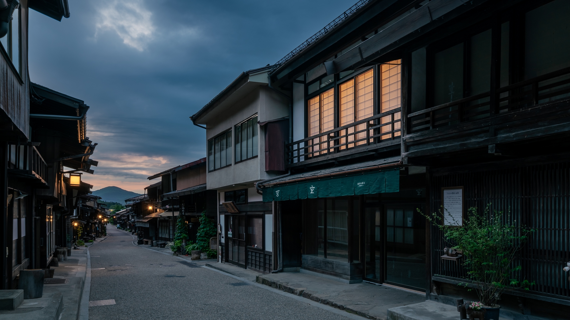 【別館・島茂屋】築150年を越える類稀な大きさの土蔵