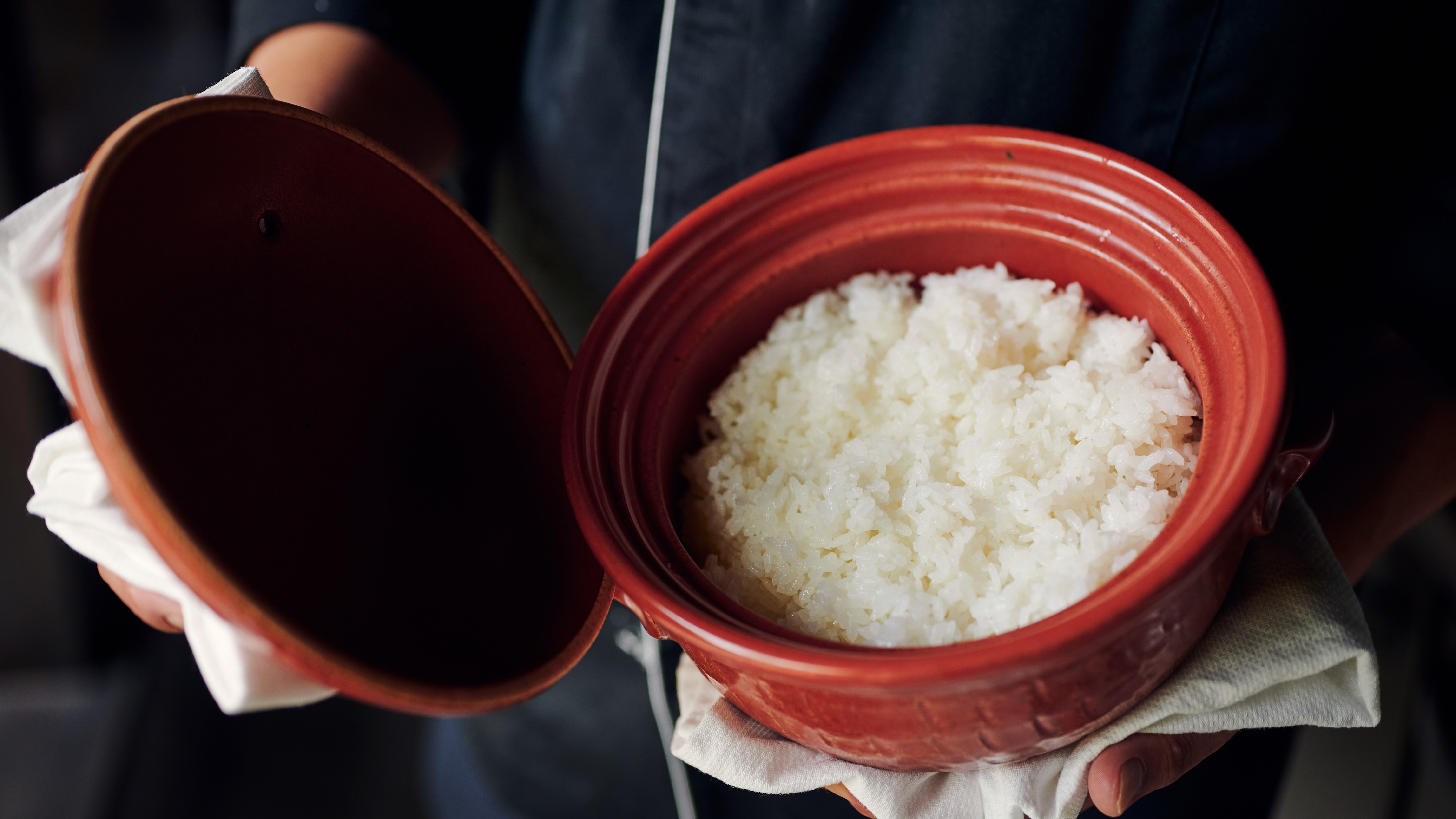 ご朝食　お目覚めのお腹に、炊き立てのご飯をどうぞ。