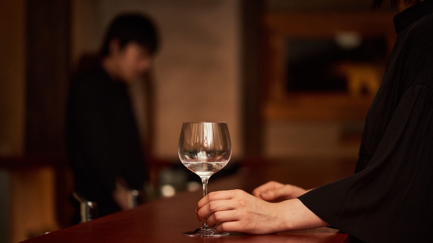 日本一標高が高い蔵元で製造された鮮度の高い日本酒も味わえるBAR