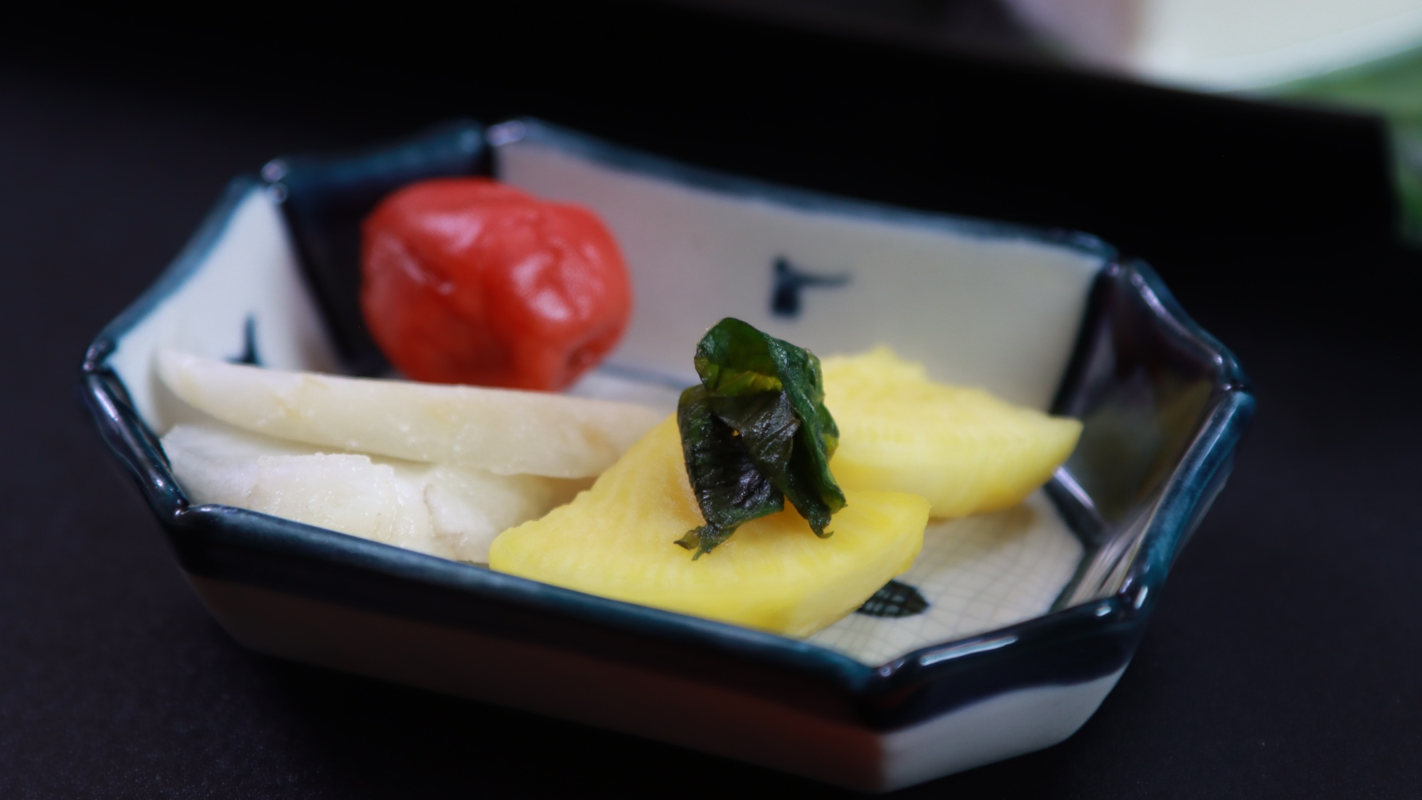 朝食の一例◇お漬物。
