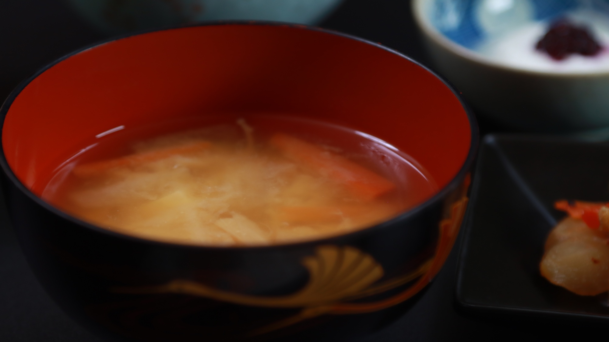 朝食の一例◇お味噌汁。