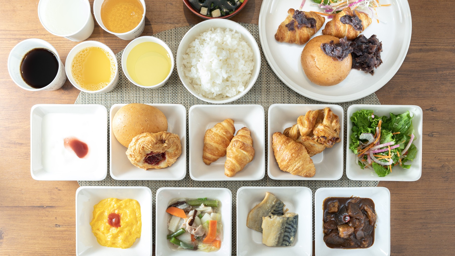 健康朝食盛り付けイメージ