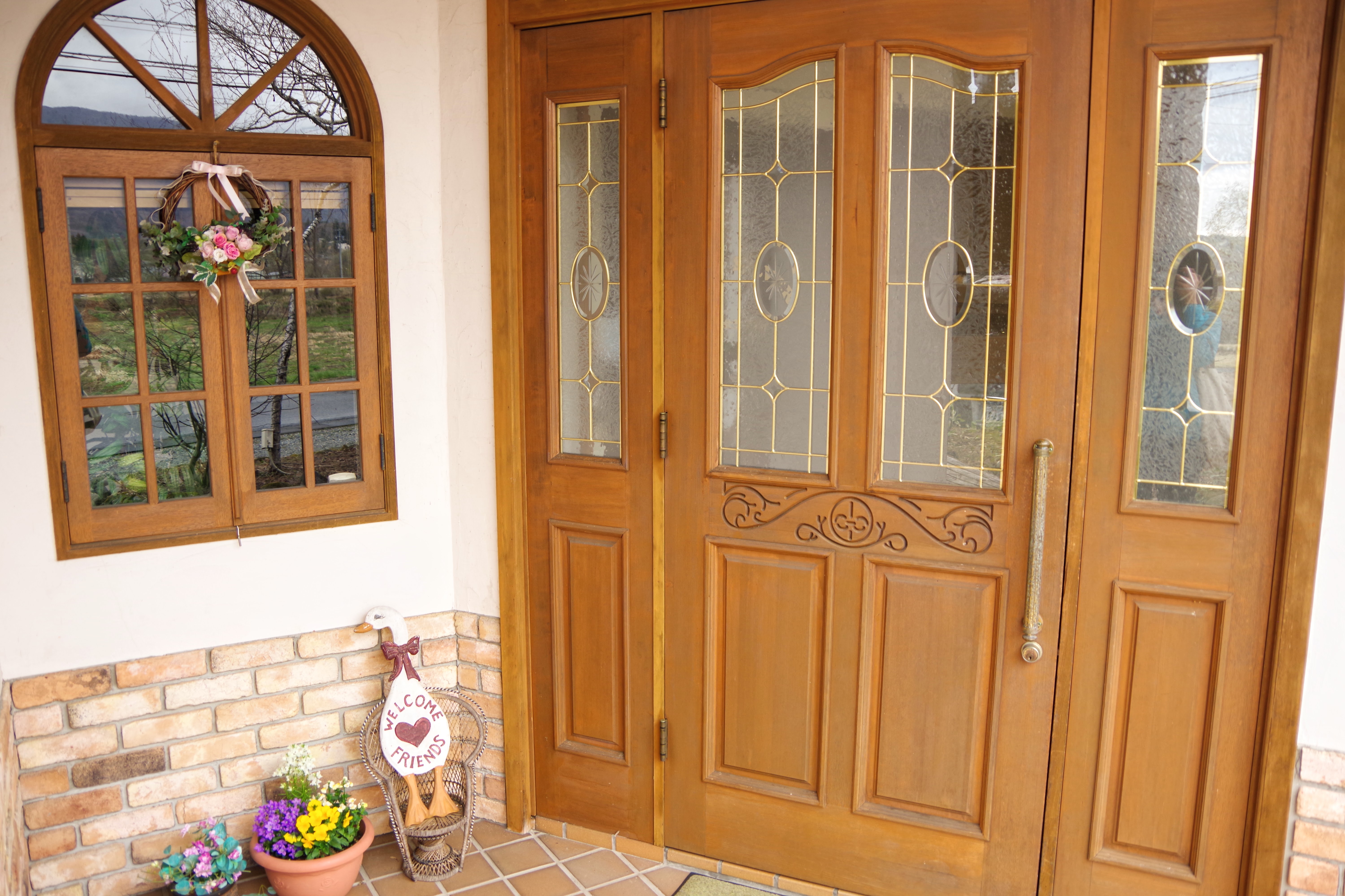 ホワイトシルバー玄関