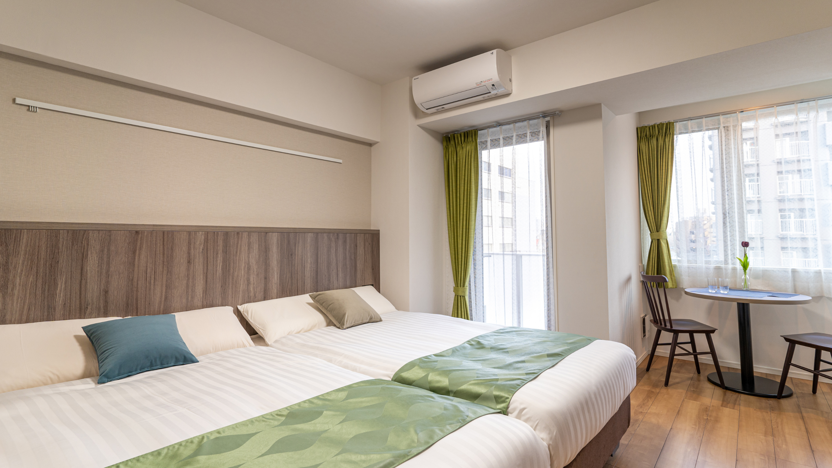 デラックスハリウッドツイン