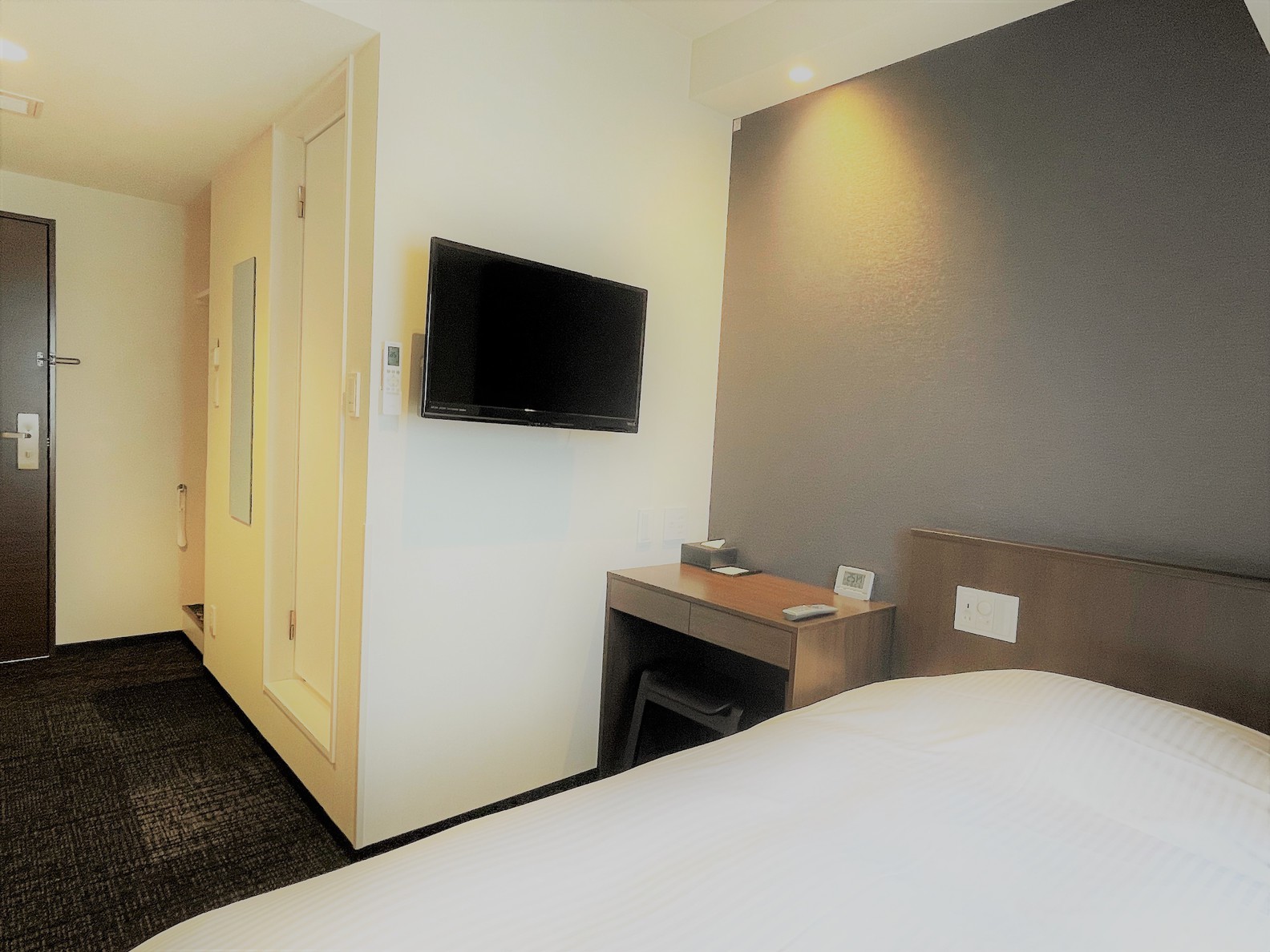 シングルA【喫煙】＜全室Serta 社ベット：Wi-Fi無料