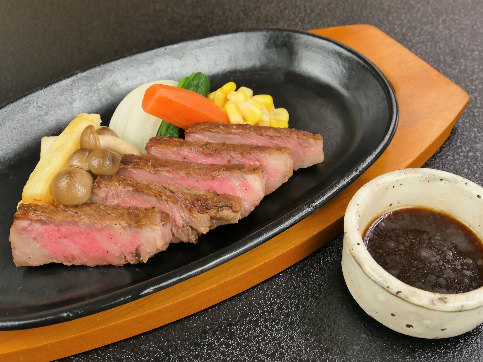 【旬彩の煌めき Premium会席】能登牛ステーキ×お造りアップ×のどぐろ塩焼き ＜四季会席【松】＞