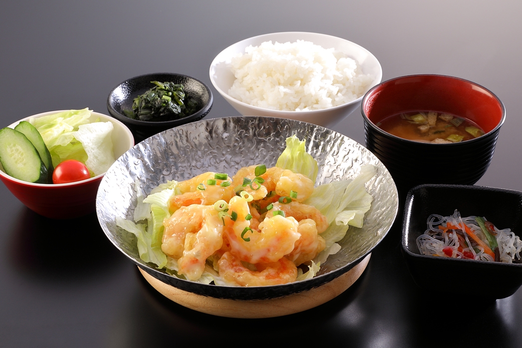 『皆様のおかげです!!楽天アワード受賞記念朝食バイキング＆夕定食付きプラン☆☆☆彡』