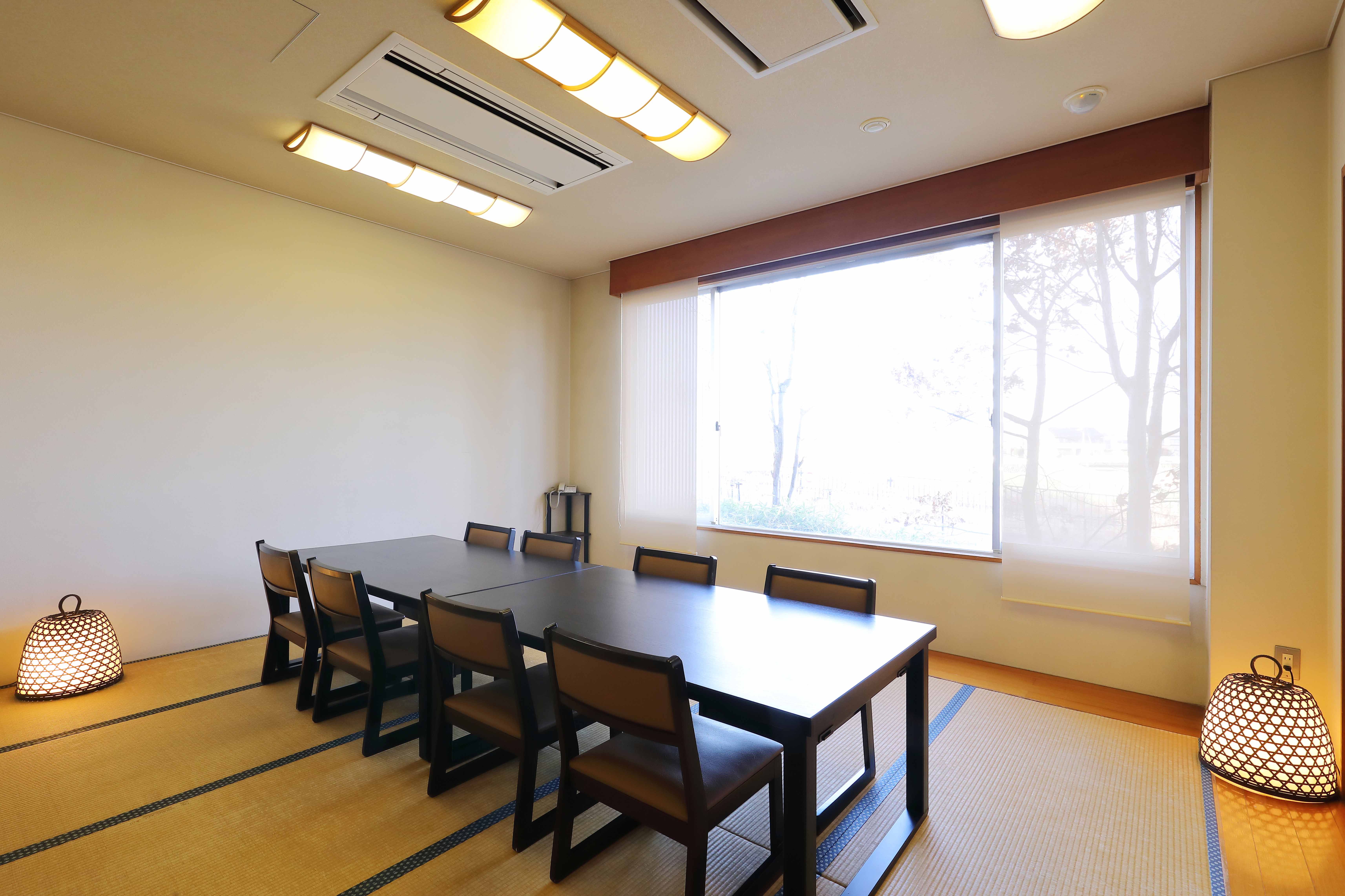 花湯スカイテルメリゾート１階レストラン中１広間