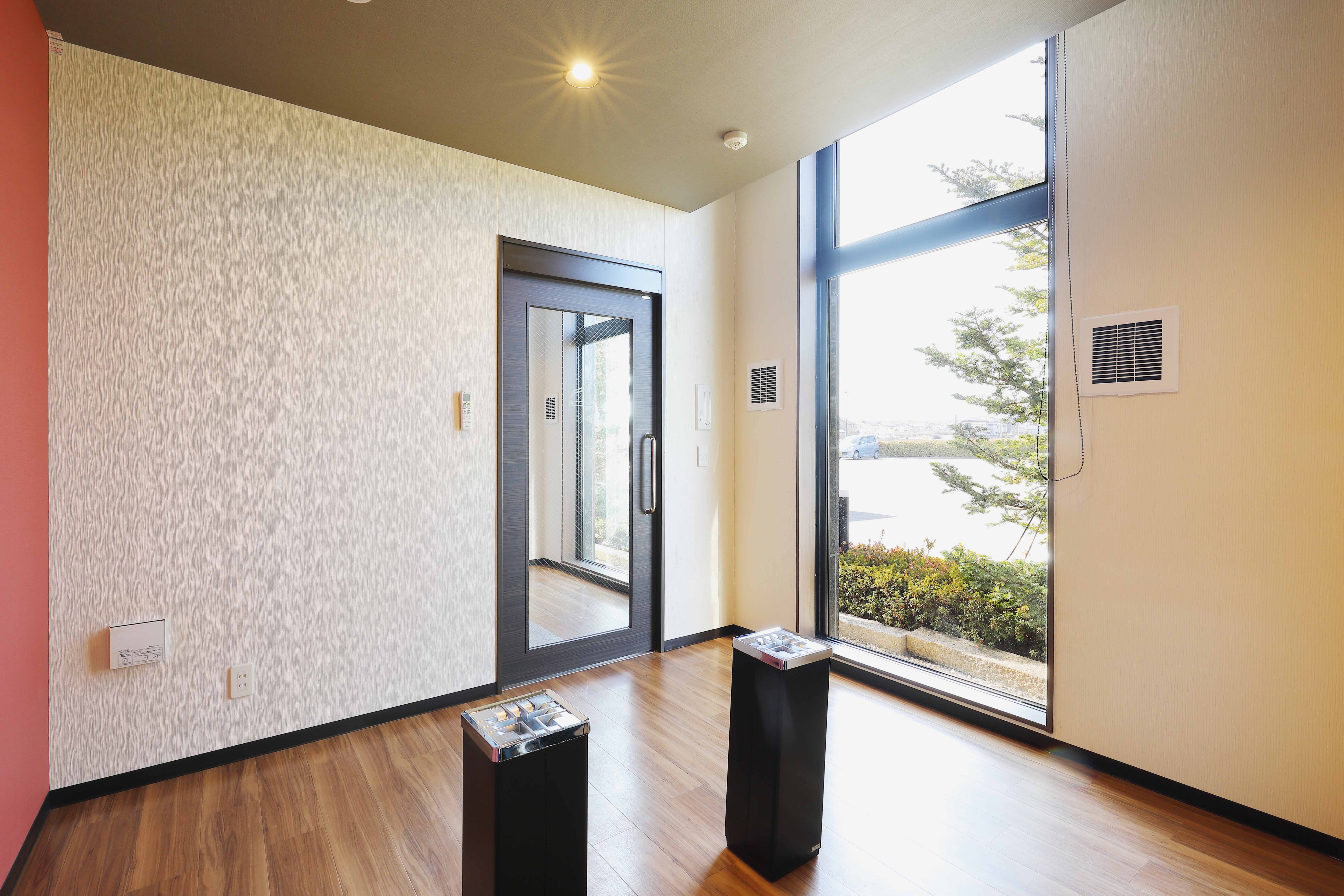 ホテル１階喫煙所コーナー