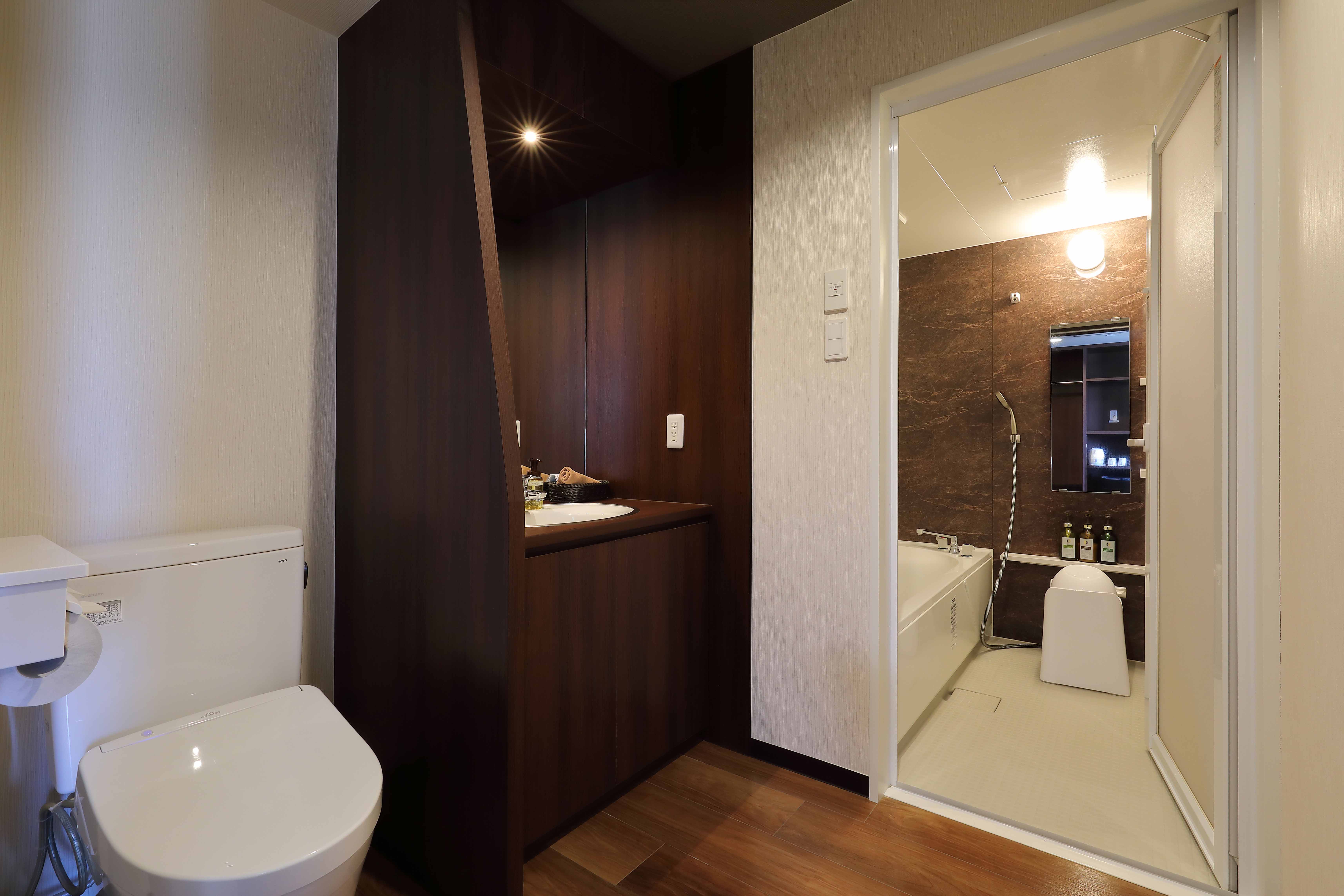 〇和洋室　トイレ洗面〇