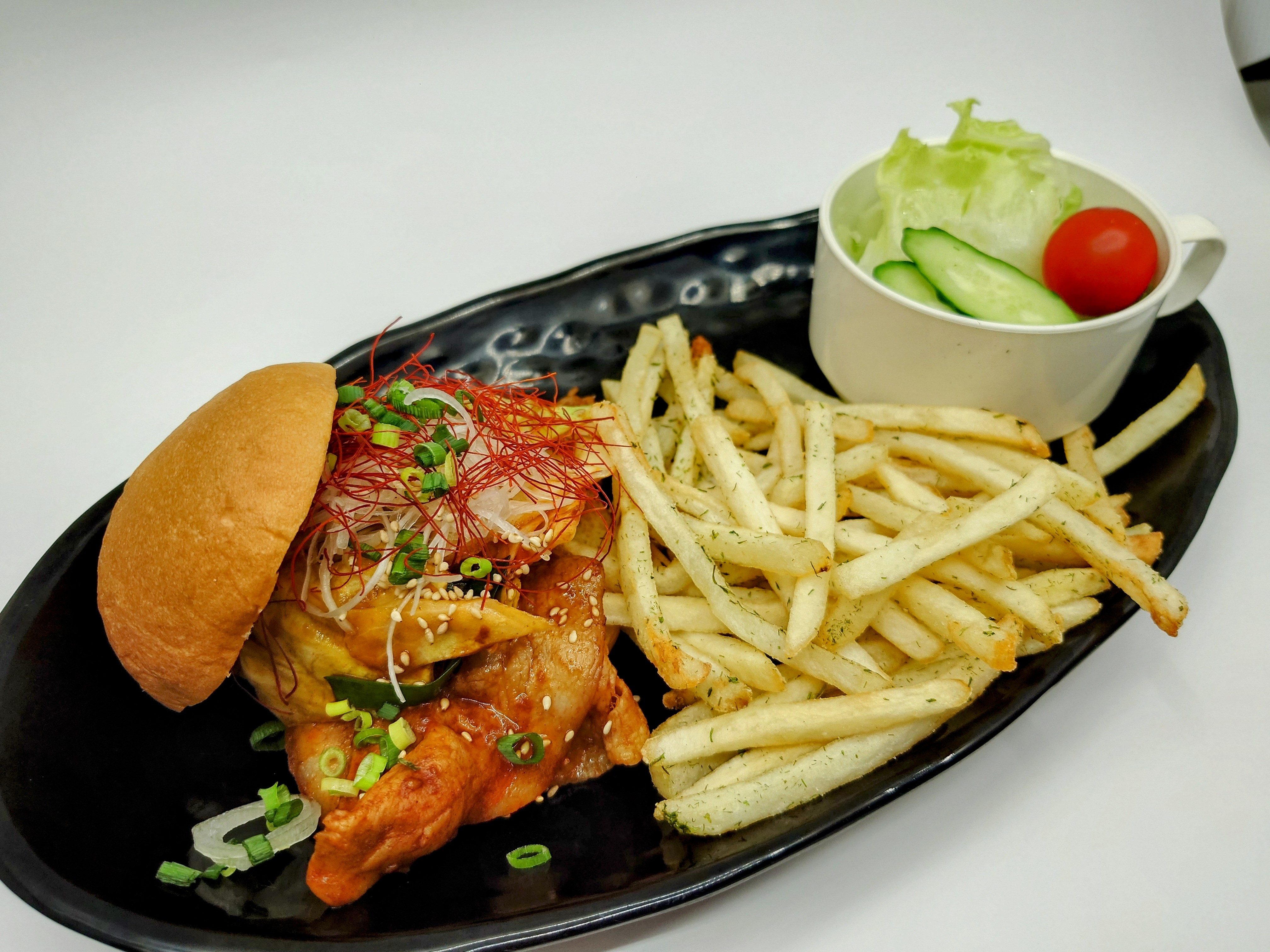 【スカイテルメリゾート夏期限定】赤城ポークプルコギバーガー