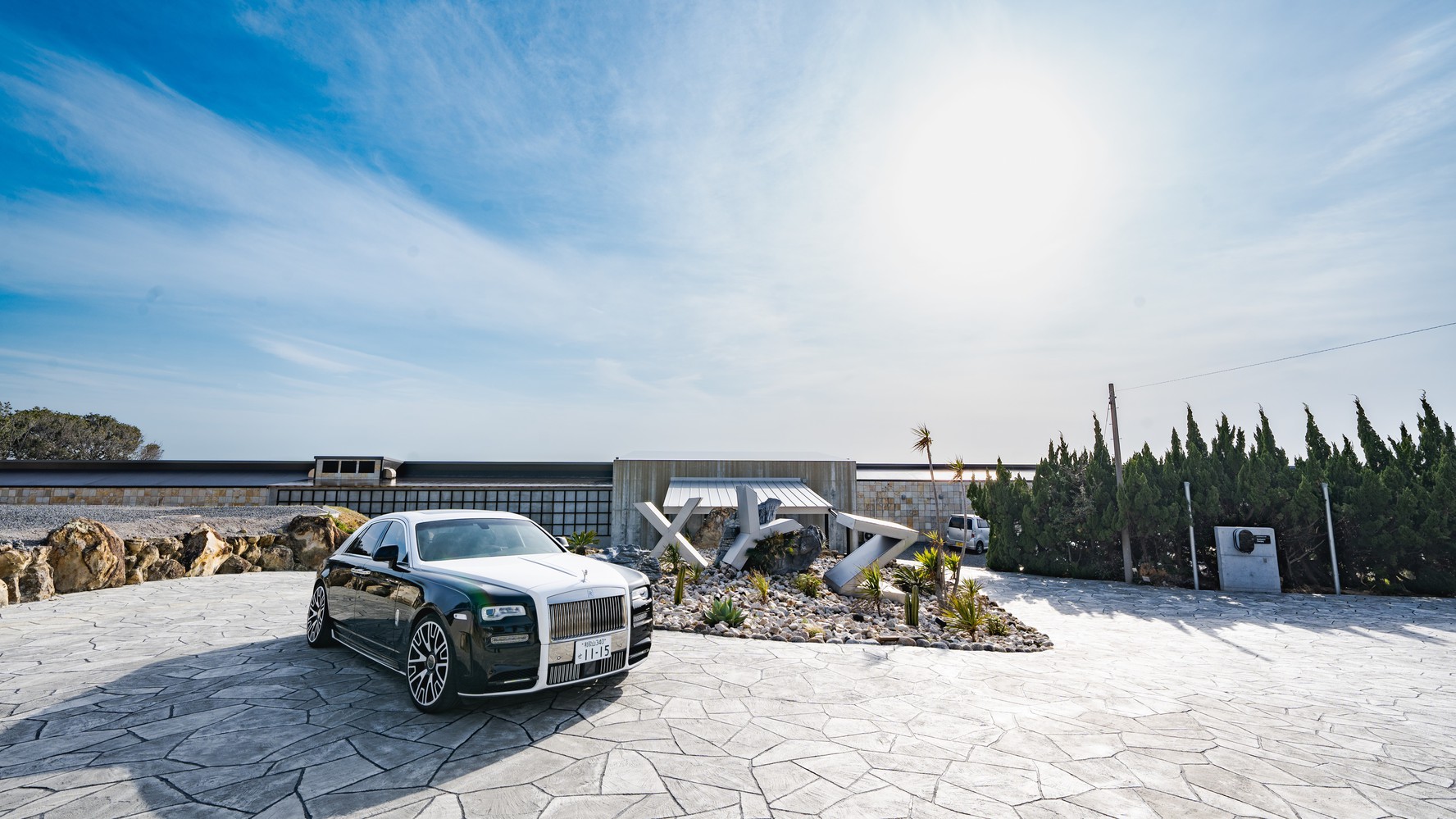 【楽天限定／モニタープラン】極上体験！ロールスロイスドライブ付きオーシャンビュー露天風呂と美食の旅