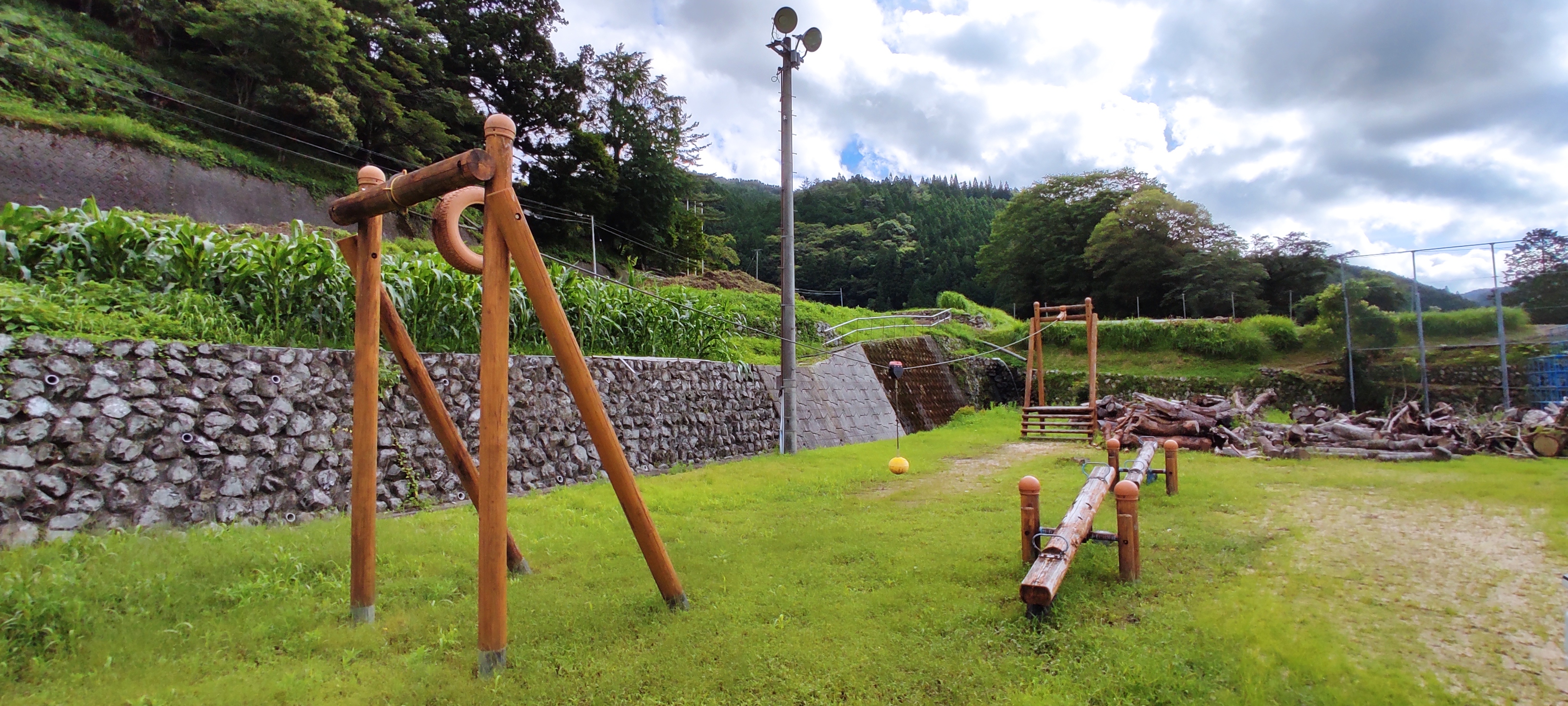 ターザンロープ、シーソー